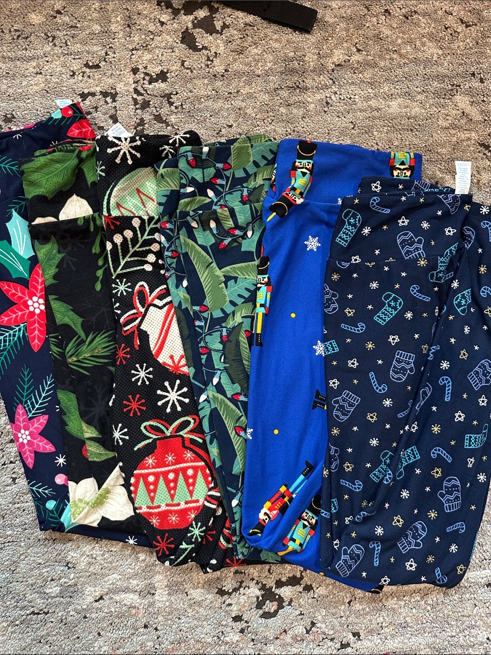 LuLaRoe kids Tween holiday Leggings lot